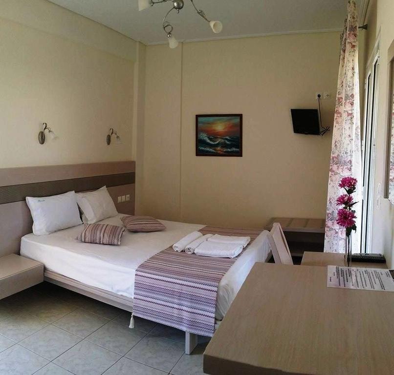 Voula Resort Elafonissos Oda fotoğraf